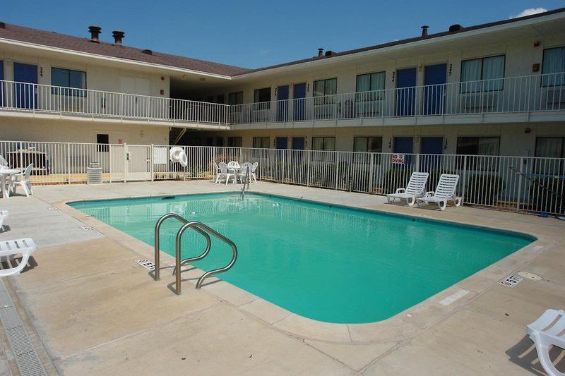 6 San Antonio, Tx Six Flags Fiesta Tx - La Cantera Area 4* San Antonio